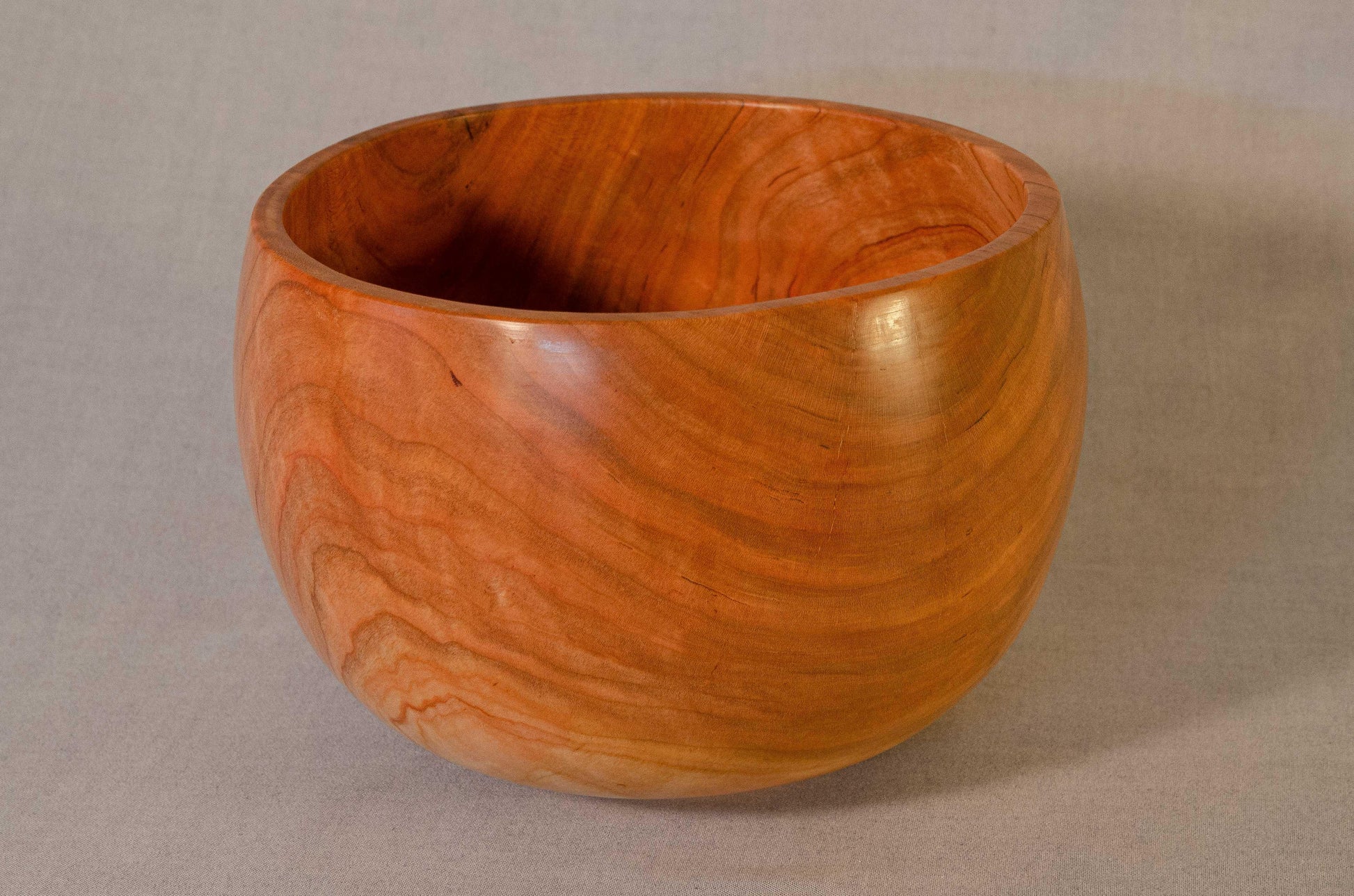 Medium cherry bowl - Rare Earth Bowls