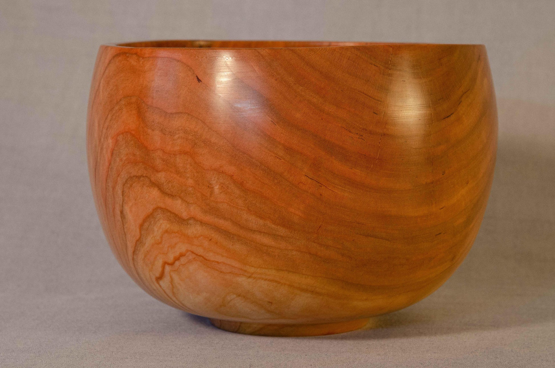 Medium cherry bowl - Rare Earth Bowls